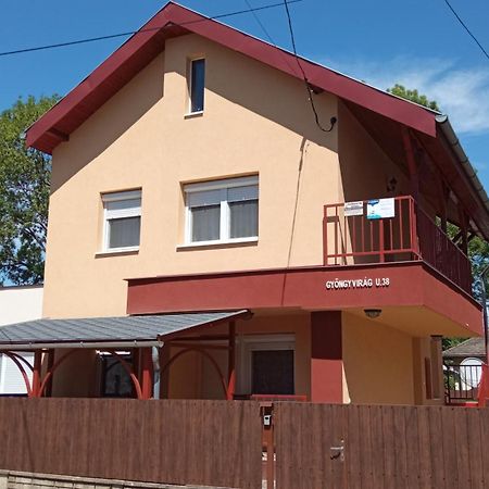 Gyoengyvirag Apartmanhaz Hajdúszoboszló Eksteriør billede